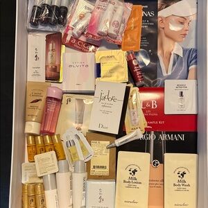 NEW Skincare/Makeup/Body sample/travel bundle #26L